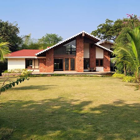 Willa Casa Blanca 3Bhk W/Pool Near Mandwa, Alibaug Alībāg Zewnętrze zdjęcie